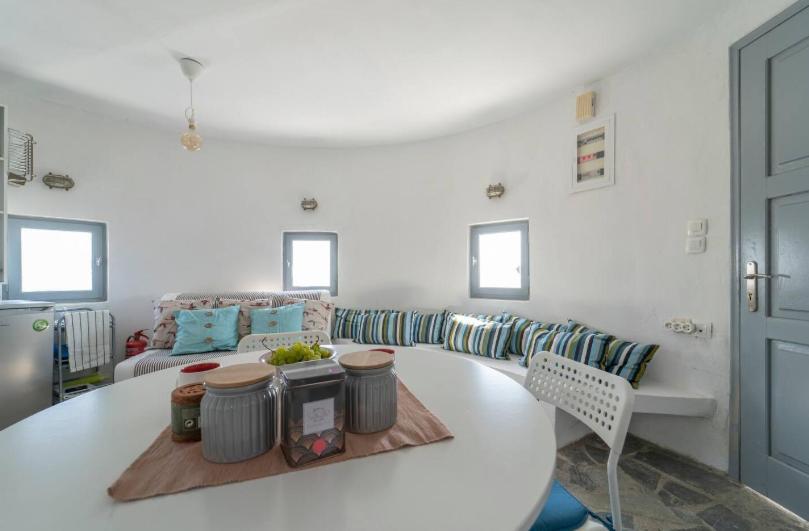Anemos Windmill Villa Vourvoúlos Екстериор снимка